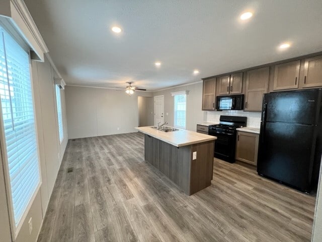 Foto del edificio - 3617 N Grand Ave E