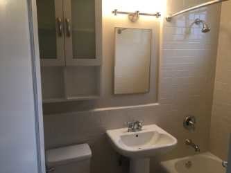 Building Photo - 227 Vidal Dr