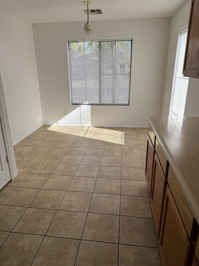 Foto del edificio - 21338 Keystone Dr