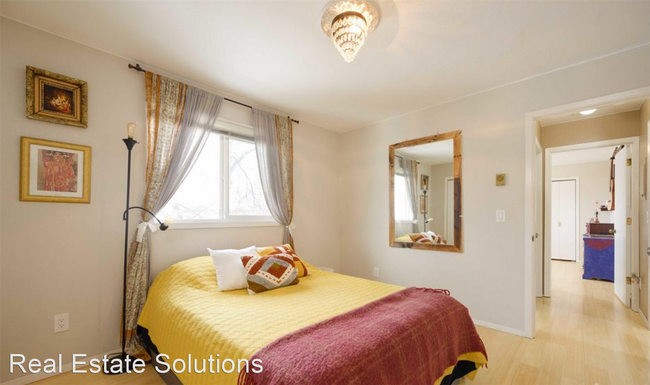 Foto del edificio - 2 br, 1 bath House - 8601 Molanary Dr #11