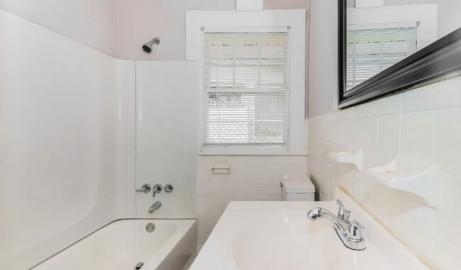 Foto del edificio - 1915 Beech Ave