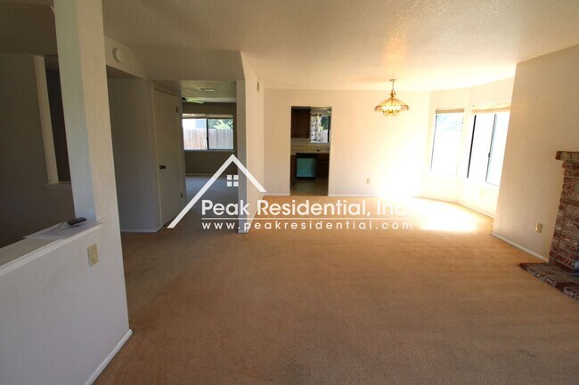 Building Photo - 3 br, 2.5 bath House - 7669 Windbridge Drive