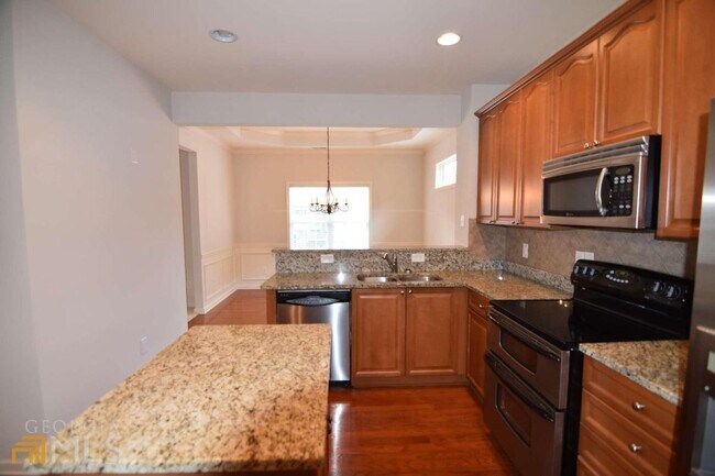 Building Photo - 272 Glens Loop