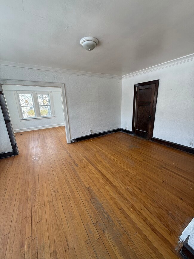 Building Photo - 240 N 34th St