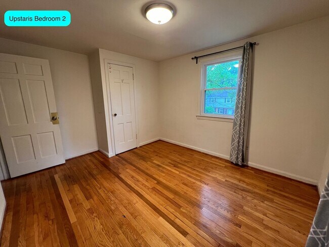 Foto del edificio - Charming 4BR/2BA College Park Home with Ba...