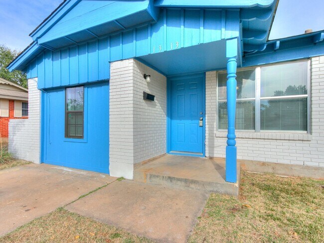 Foto del edificio - 4BD/1BTH home in MWC Easy Access to Tinker...