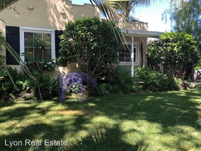 Primary Photo - 2 br, 1 bath House - 1741 Burnett Way
