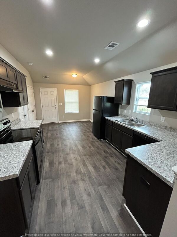 Building Photo - 389 Ragland St