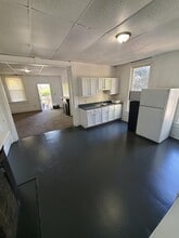 Building Photo - 205 N C St