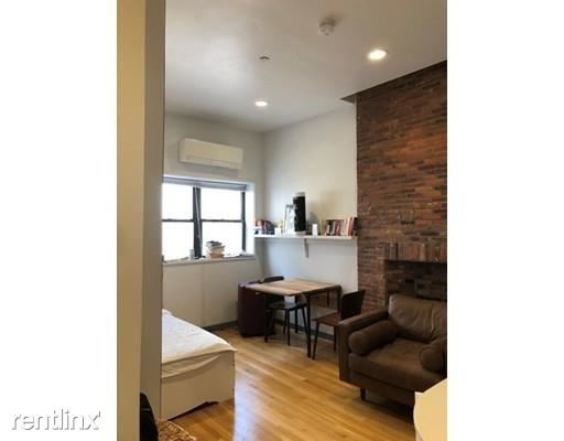 Building Photo - 142-144 Bowdoin St