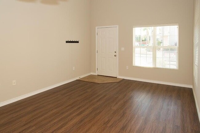 Building Photo - 1514 Bentley Cir