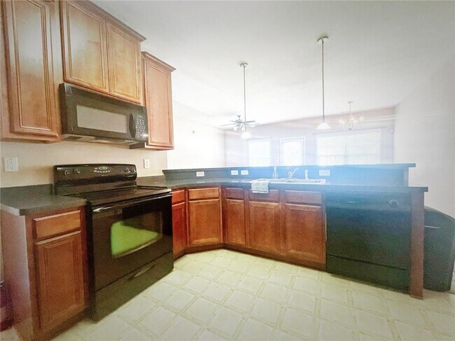 Foto del edificio - 6400 Mossy Oak Landing