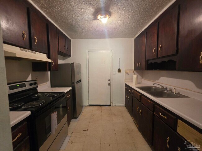 Foto del edificio - 6710 Gulley Ln