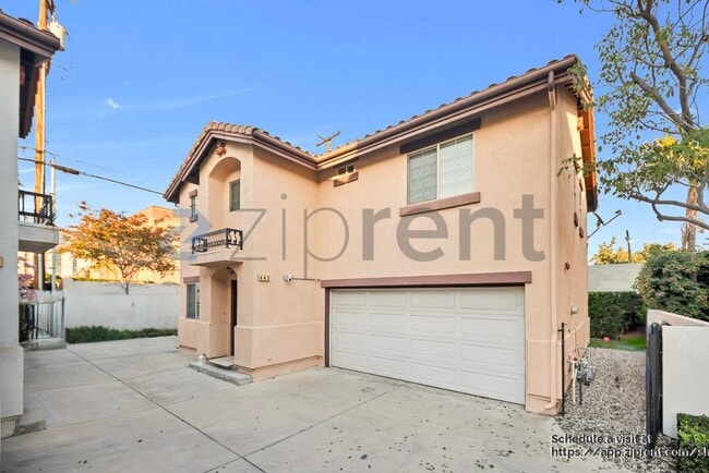 Foto del edificio - 443 Monrovista Ave