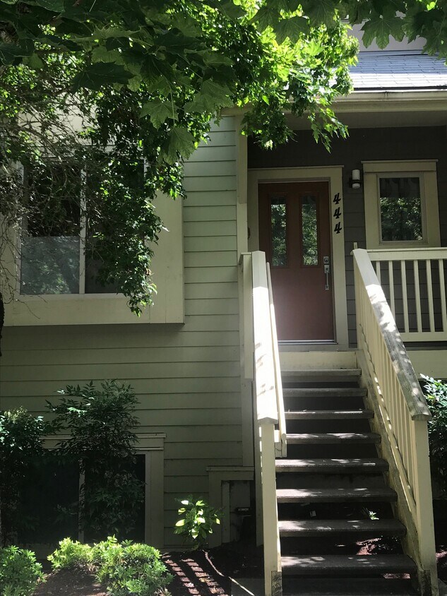 444 Shangrila Way NW, Issaquah, WA 98027 Townhome Rentals in Issaquah WA