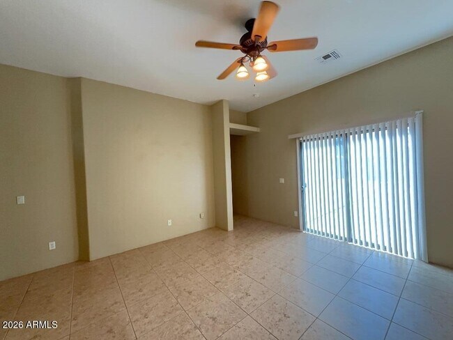 Foto del edificio - 901 Horner Dr