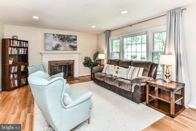 Foto del edificio - 7807 Suffolk Ct