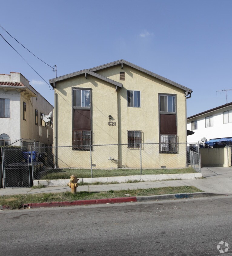 Building Photo - 621 N Benton Way