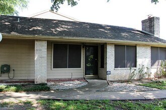 Building Photo - 12417 S Dairy Ashford Rd