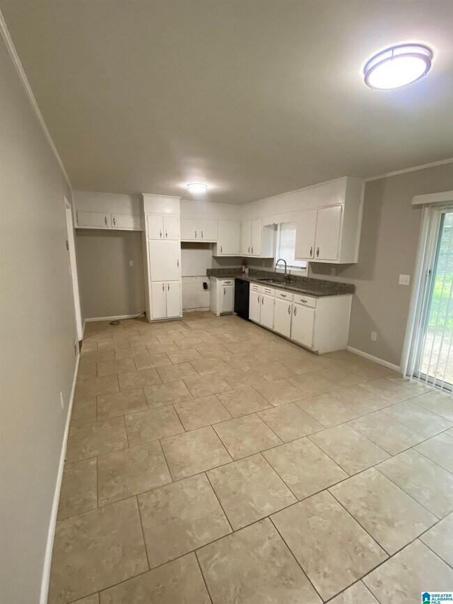 Foto del edificio - 1009 Springview St