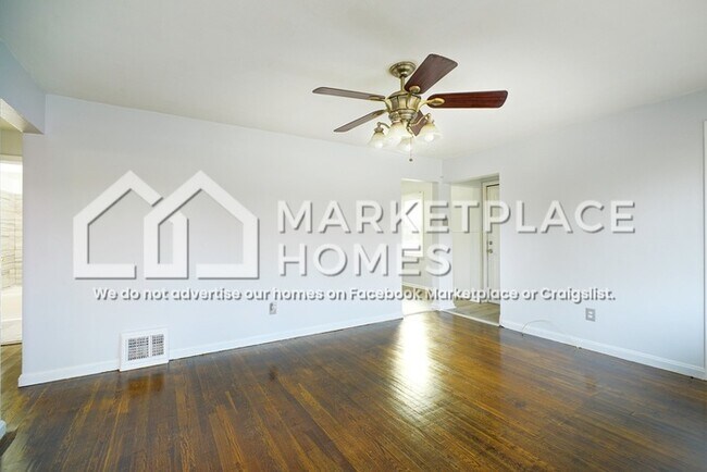 Foto del edificio - 650 Robert Ave