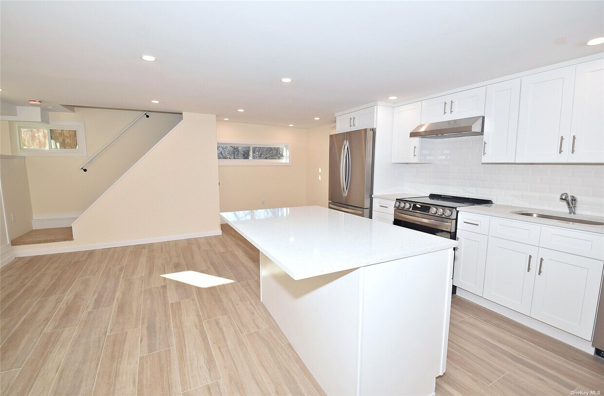 Foto principal - 22 Pine Dr