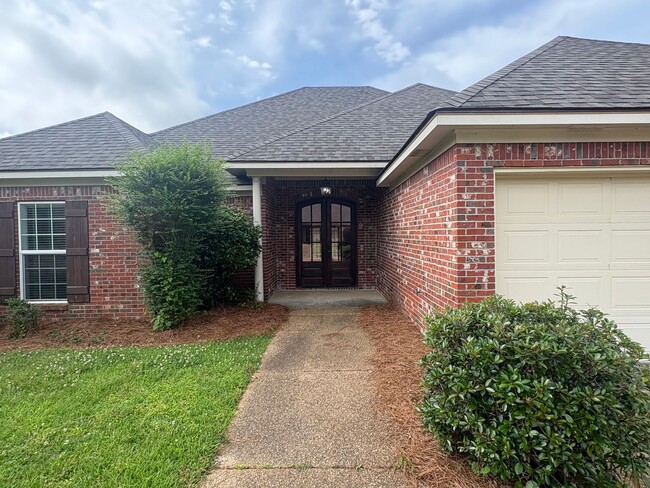 Building Photo - For Rent in Brandon School District!