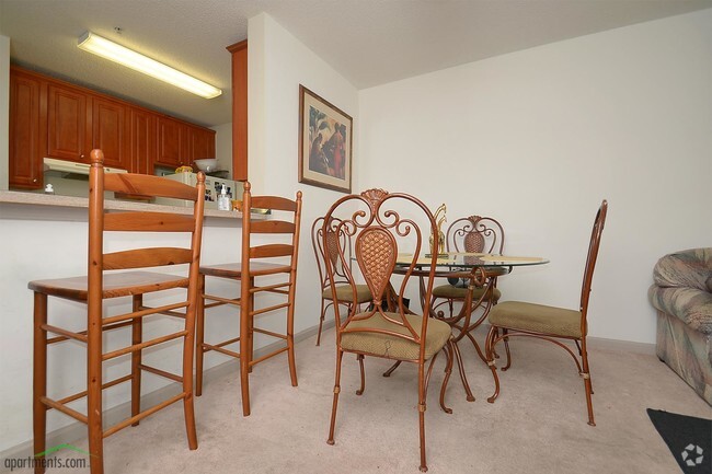 Dining Area - Martin House at Adamsville - Senior Living