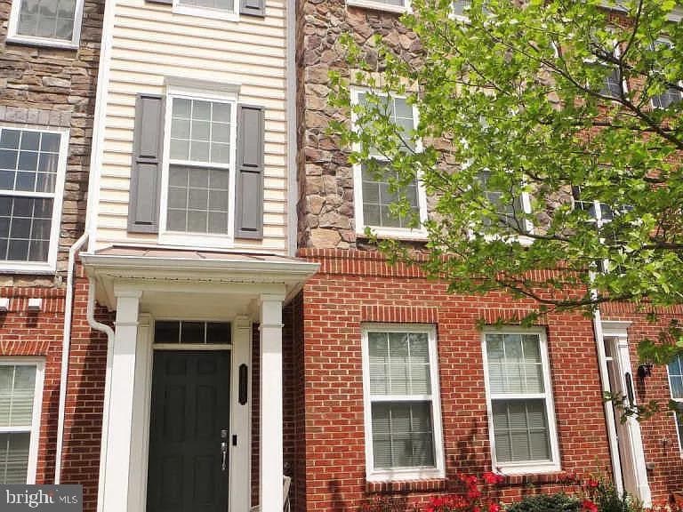 Primary Photo - 43553 Wheadon Terrace