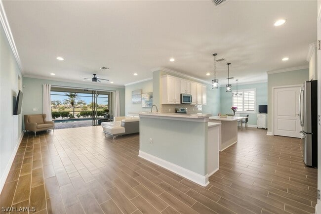 Building Photo - 8047 Princeton Dr