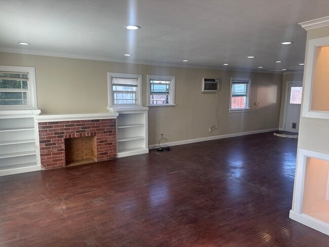 Foto del edificio - 1538 S Towne Ave
