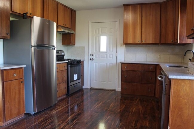 Building Photo - 4708 York Hill Dr