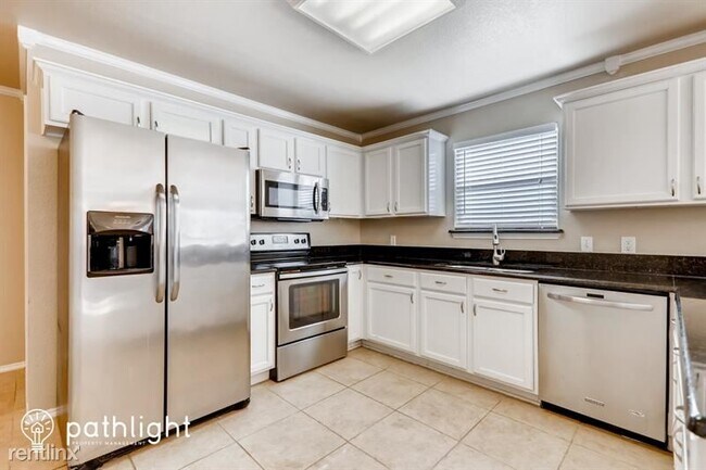 Foto del edificio - 3 br, 2 bath House - 1570 Wildflower Dr UNIT