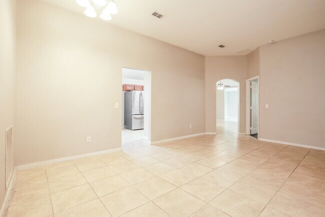 Building Photo - 6011 Fillyside Trail