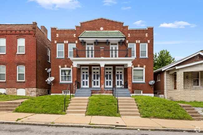 Building Photo - 3453 Miami St
