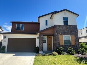 Building Photo - 3824 Quinones Ave