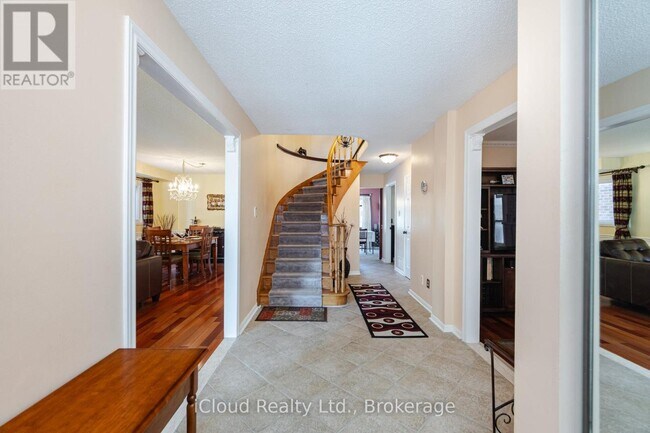 Building Photo - 1615 Sir Monty's Dr