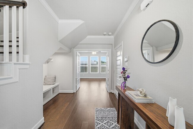 Foto del edificio - 4011 Centre Glen Dr