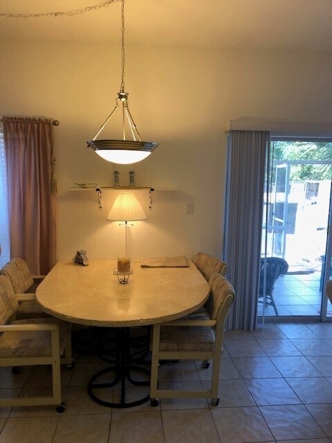 Foto del edificio - 6444 Elmwood Ave
