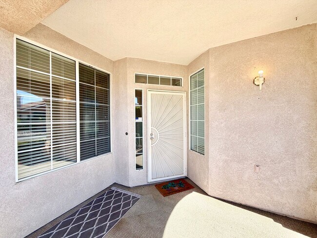 Foto del edificio - Beautiful 55+ Community 2 Bedroom + Den Home with INCLUDED Solar & Premium Amenities