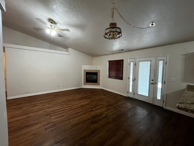 Foto del edificio - Cozy Private Pet Friendly Home!!