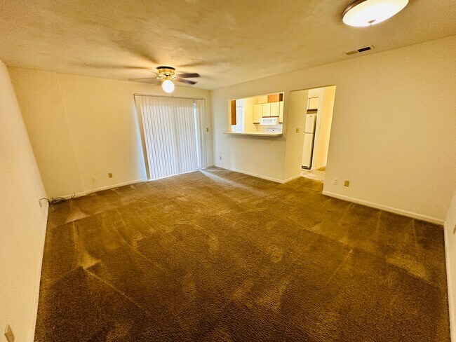 Building Photo - 401 Berryfield Ln
