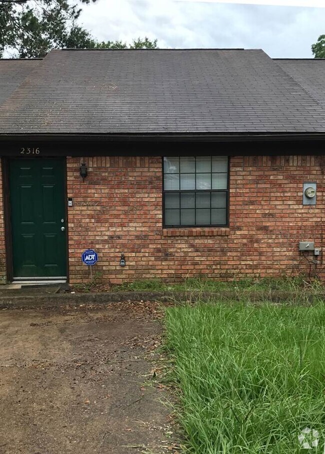 Building Photo - 2316 Hartsfield Way
