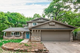 Building Photo - 2817 Blackwood Dr