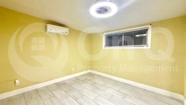 Foto del edificio - 1419 E Hatcher Rd