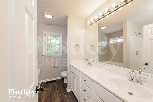 Foto del edificio - 105 Brookdale Ridge Ct