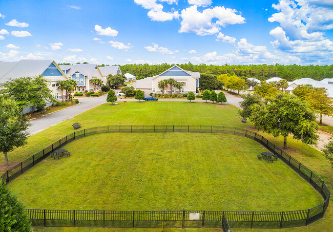 Foto del edificio - Cypress Village