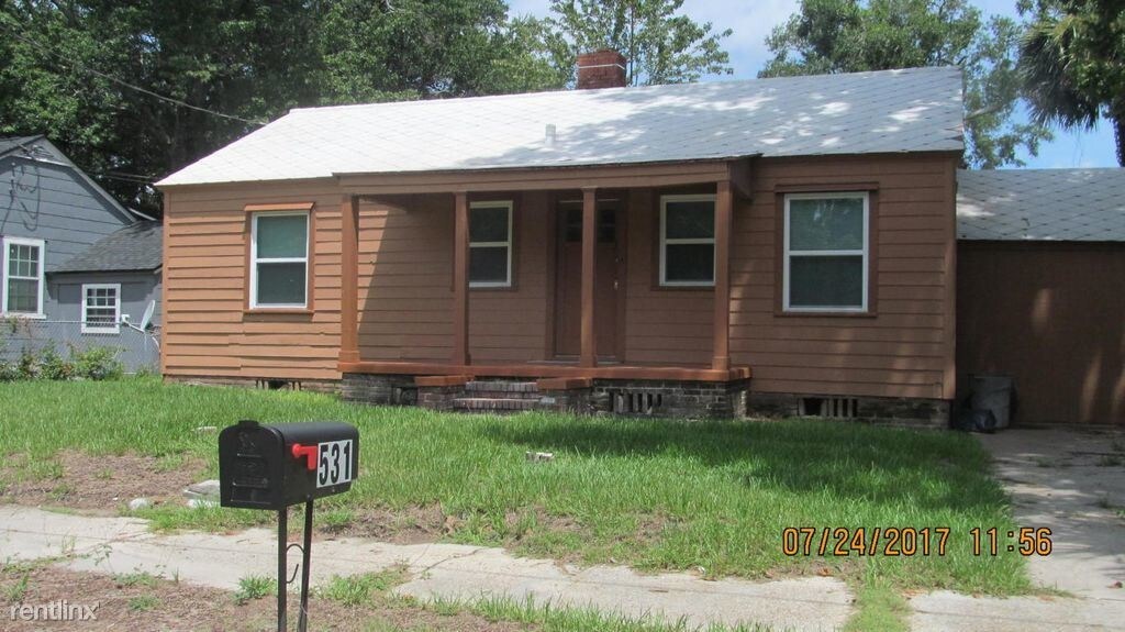 Primary Photo - 3 br, 1 bath House - 531 W 49th St