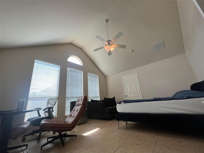 Building Photo - 7806 Crystal Moon Dr