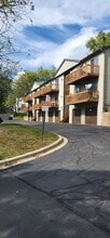Building Photo - 280 WoodridgeUnit C